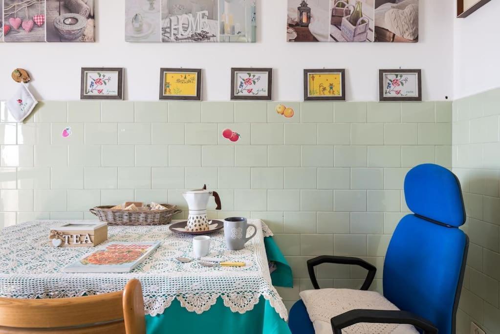 Top Floor Apartment Near Historic Fortino Catania Exterior foto