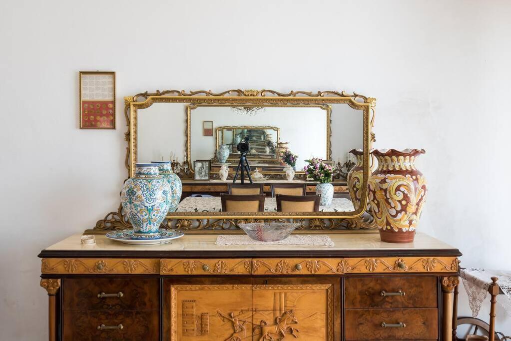 Top Floor Apartment Near Historic Fortino Catania Exterior foto